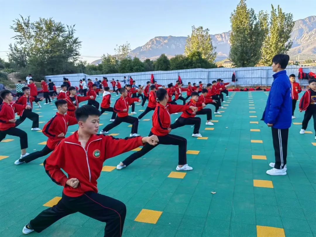 沙场点兵忙备战 厉兵秣马迎校运(图1)