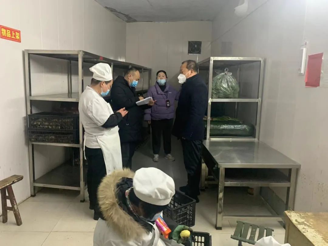 登封市多部门莅临登封市少林武术研究学校指导开学工作(图1)