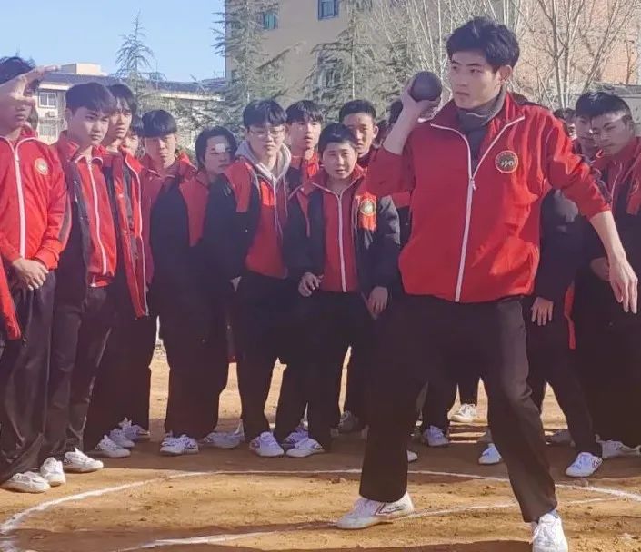 邀请名师备体考，积极训练创佳绩(图6)